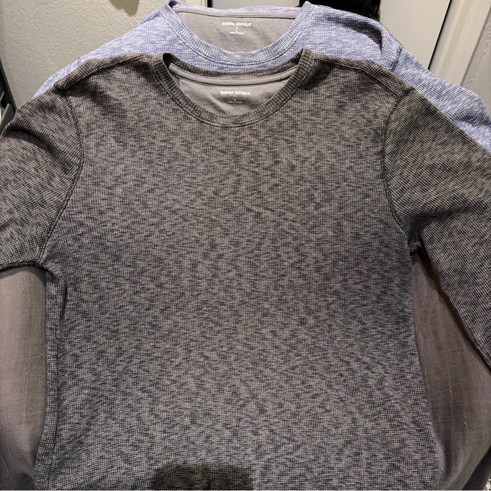 Gently used lot of 2 Men’s Banana Republic long sleeve shirts